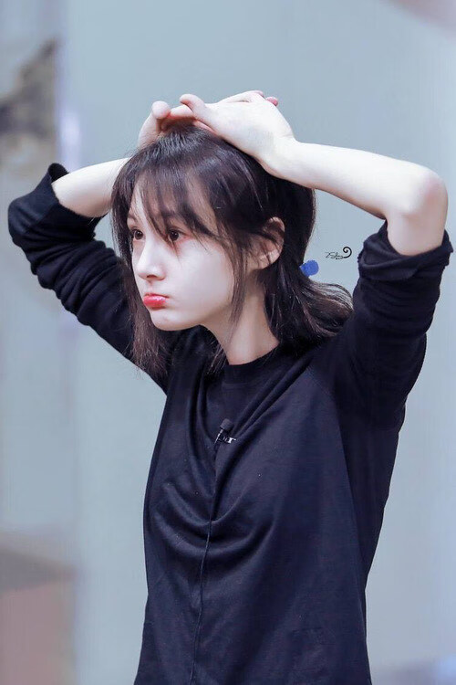 开云体育在线入口-“直线冲刺：燃爆全场的极速瞬间”，直线训练方法和步骤